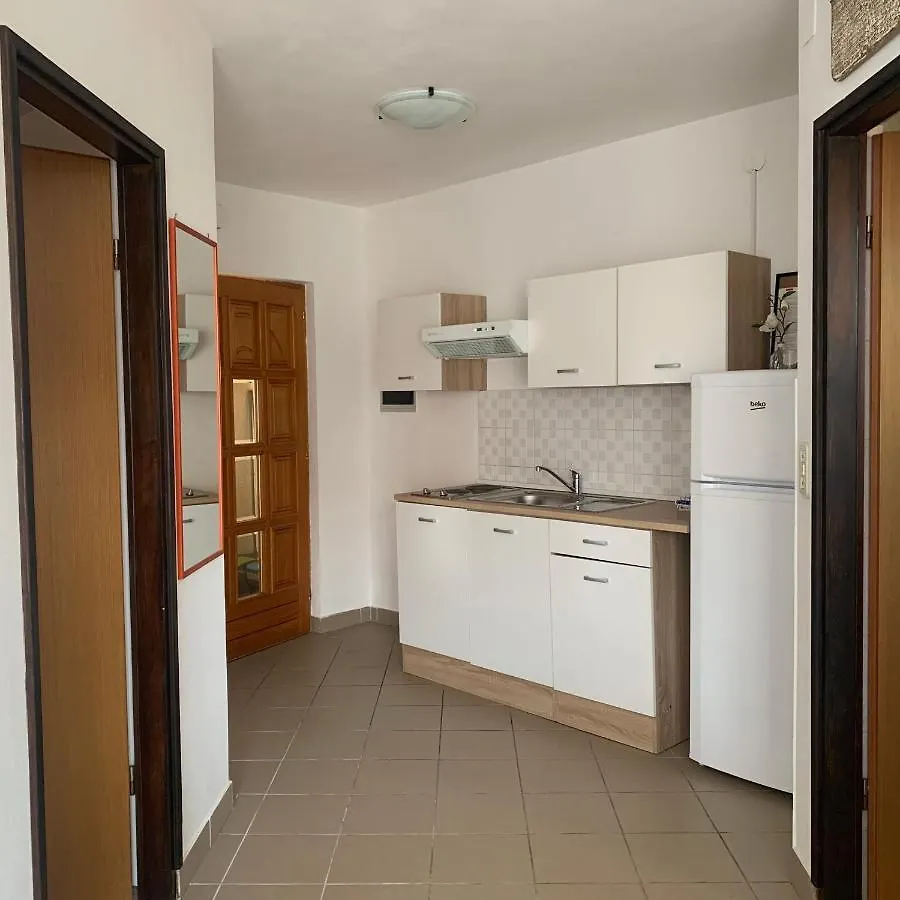 Apartmani Marija Sersic Baska  Apartment